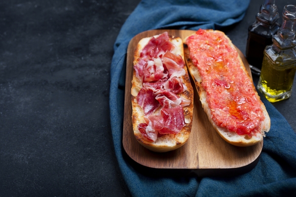 Tipos de Pan para el Bocadillo de Jamón Ibérico